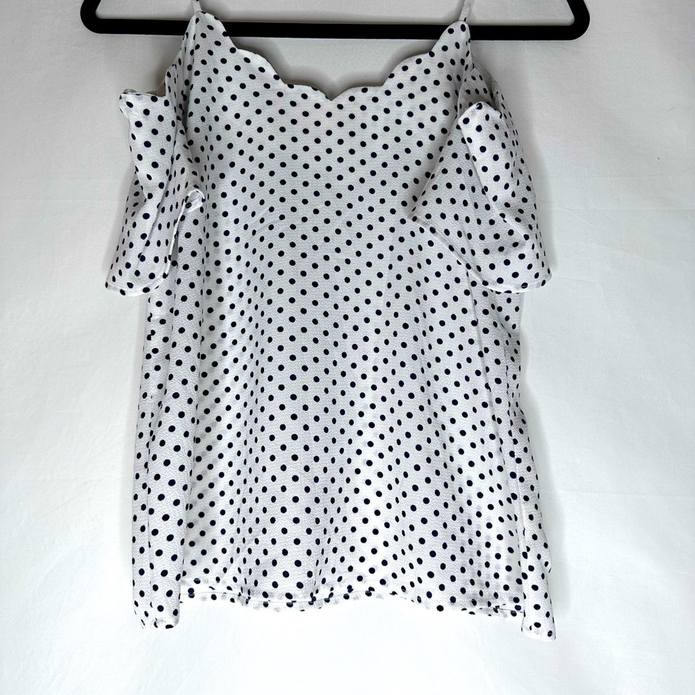 Monteau Cold Shoulder Top